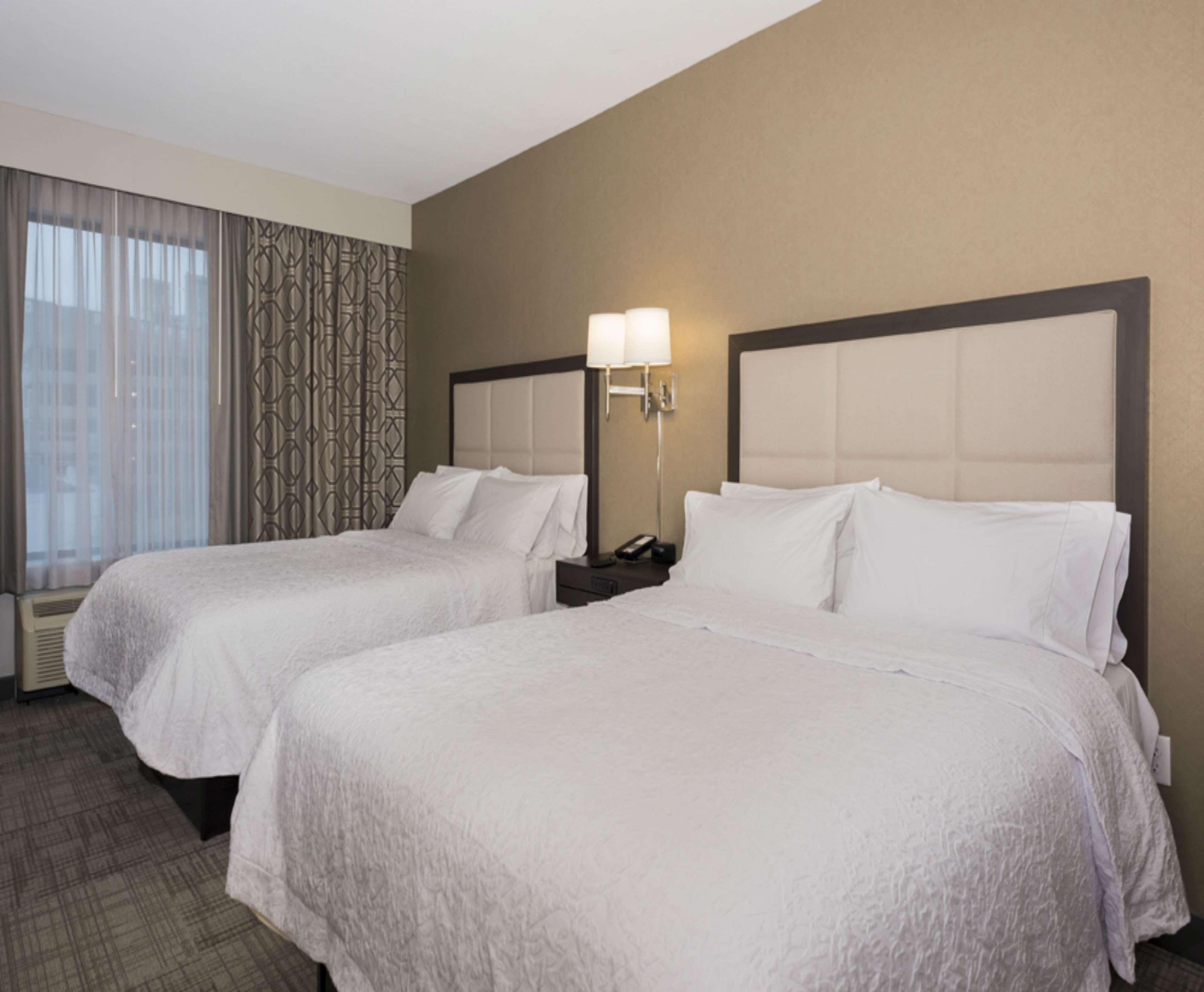 Hampton Inn And Suites Minneapolis University Area, Mn מראה חיצוני תמונה