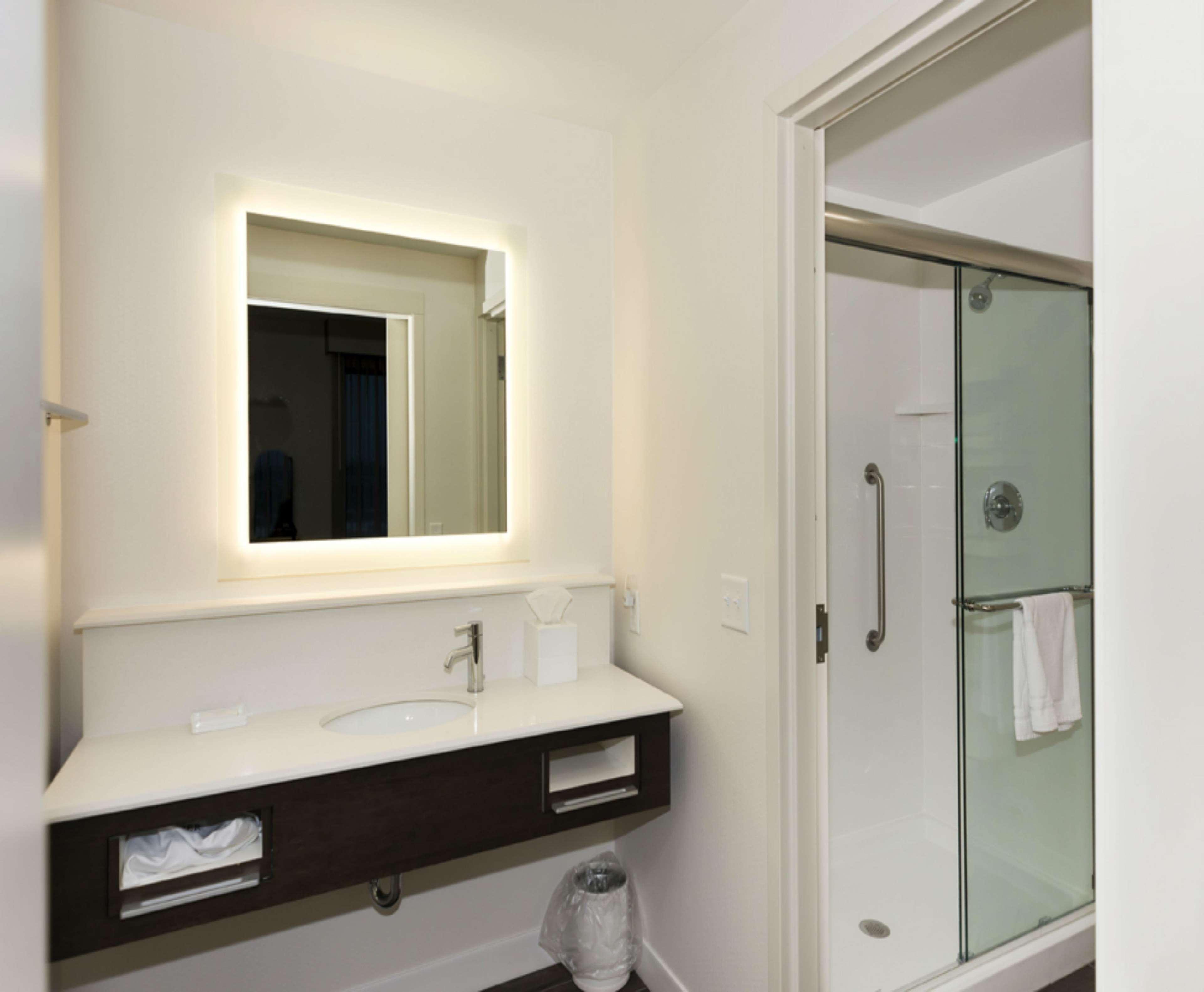 Hampton Inn And Suites Minneapolis University Area, Mn מראה חיצוני תמונה