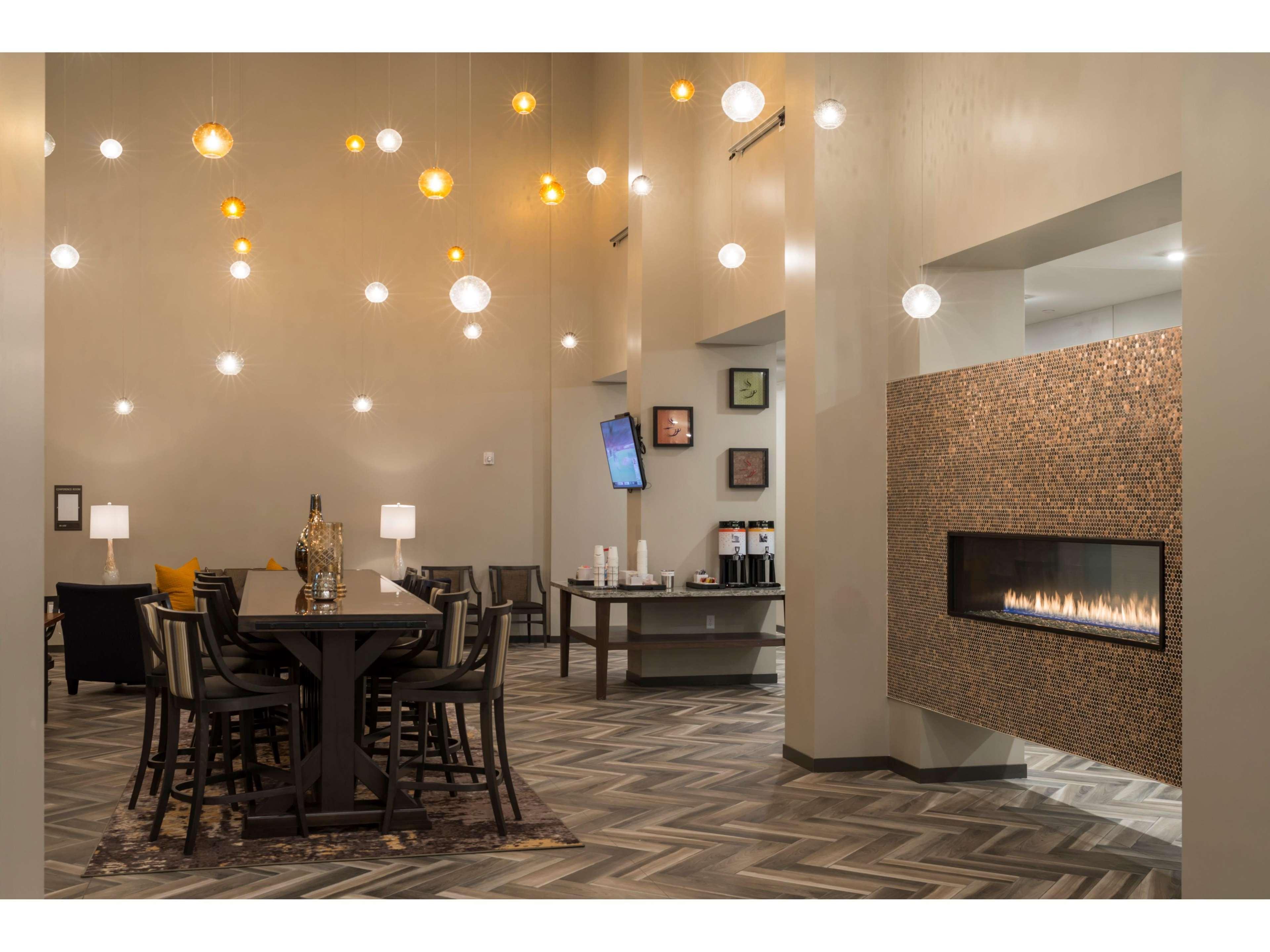Hampton Inn And Suites Minneapolis University Area, Mn מראה חיצוני תמונה