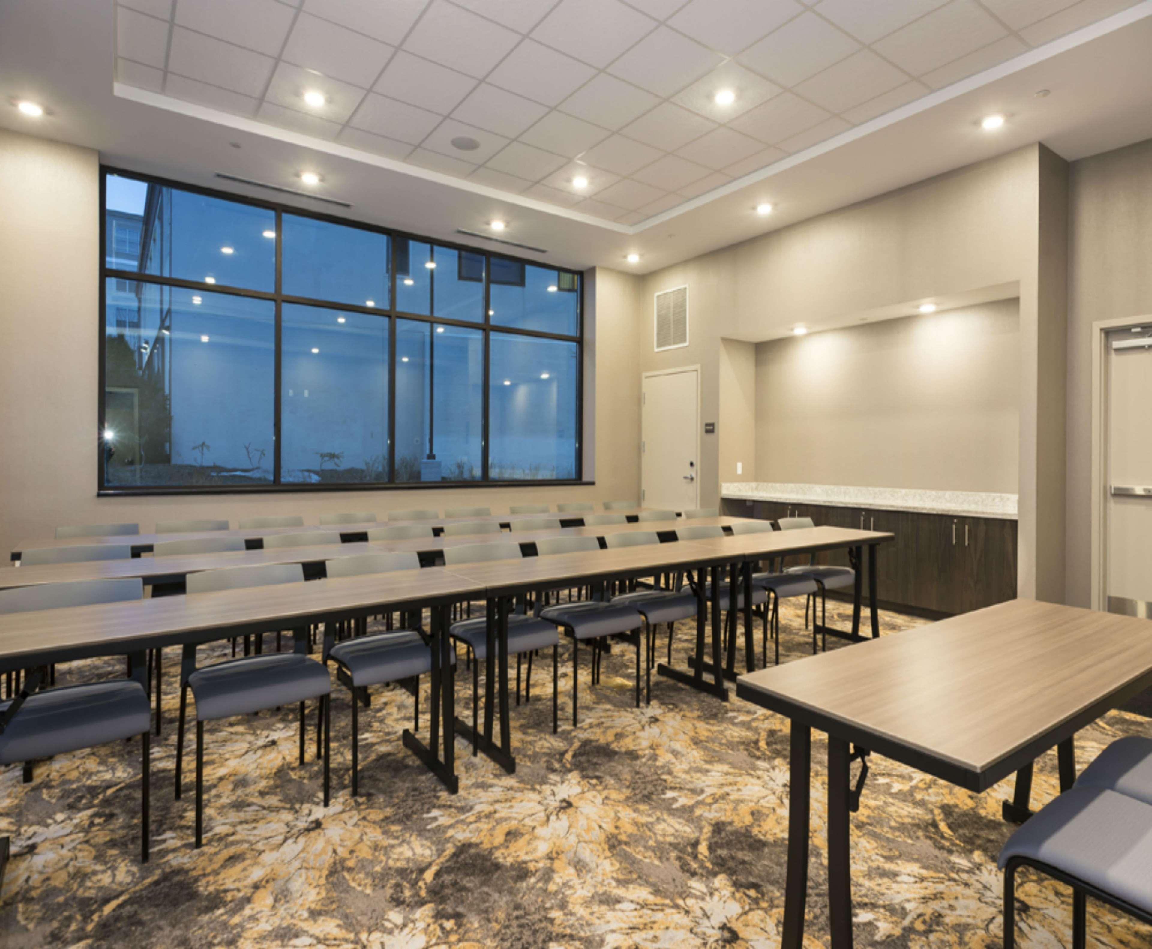 Hampton Inn And Suites Minneapolis University Area, Mn מראה חיצוני תמונה