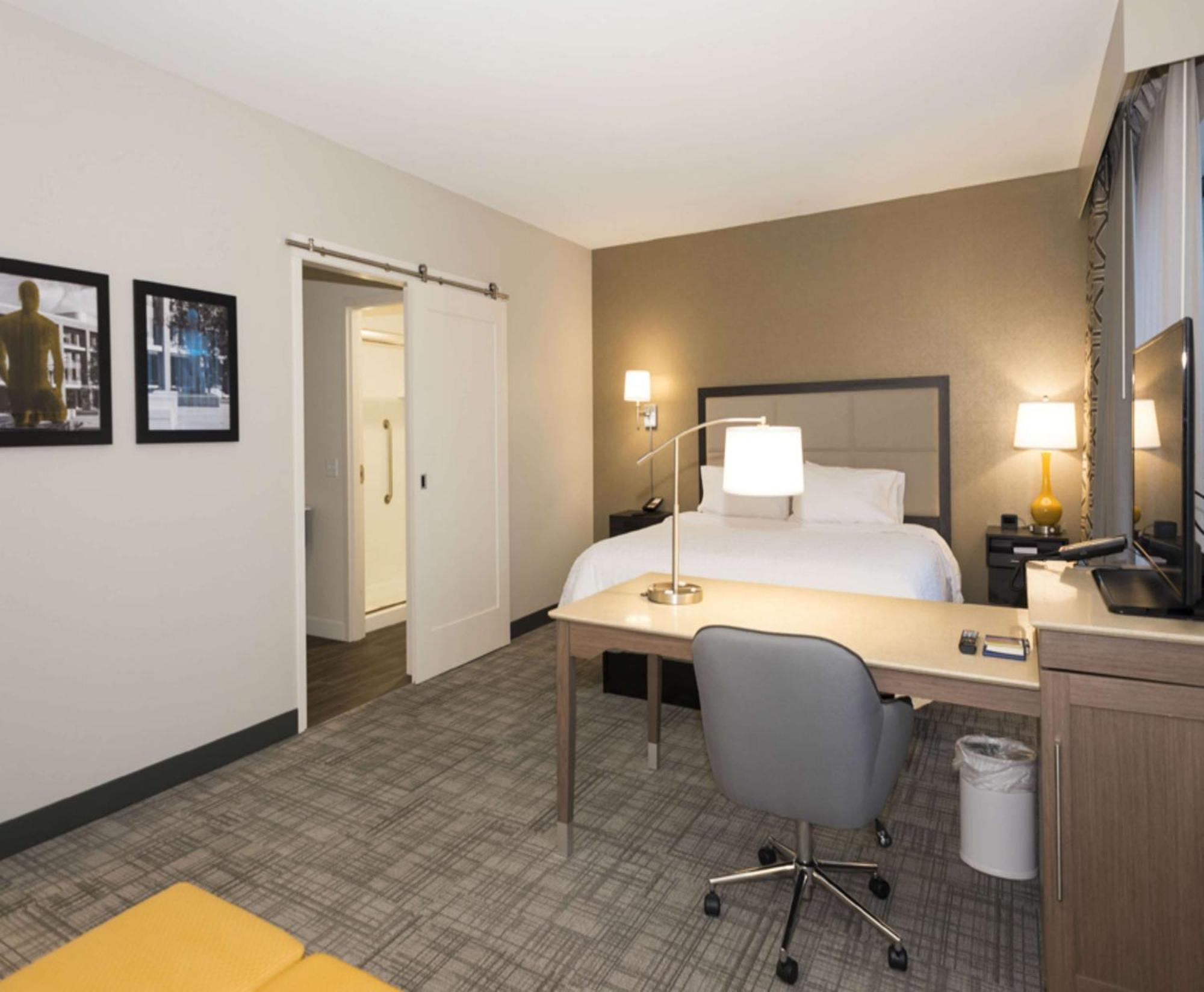 Hampton Inn And Suites Minneapolis University Area, Mn מראה חיצוני תמונה